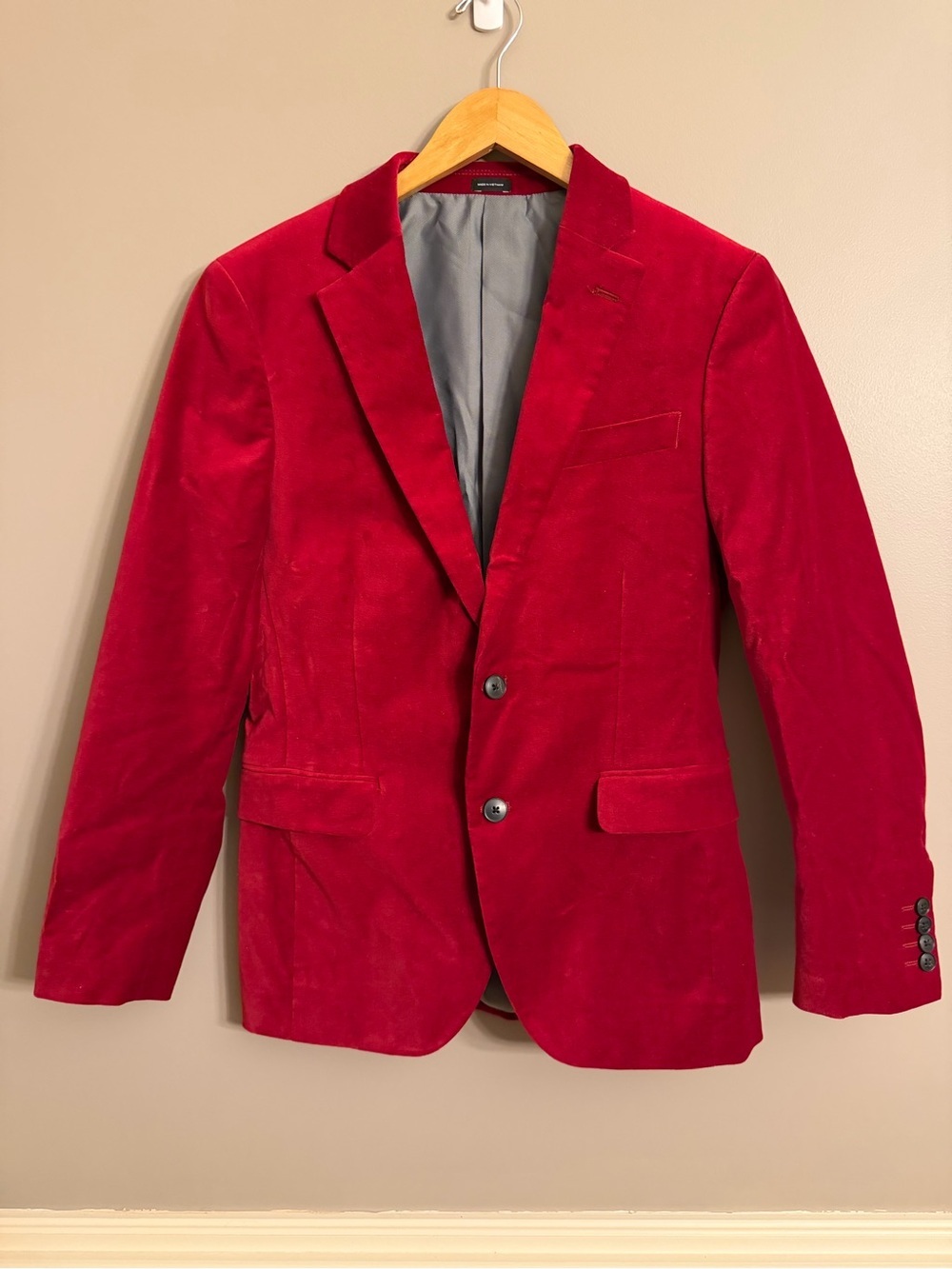 NWOT JF J.Ferrar Red Velvet Blazer Slim Fit Suit Jacket Sport Coat 36S